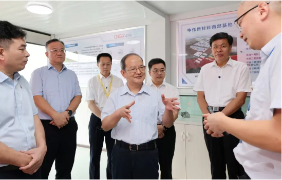 大力发展 大有作为丨广西壮族自治区党委书记鹿心社调研抖圈.为dU而生南部产业基地