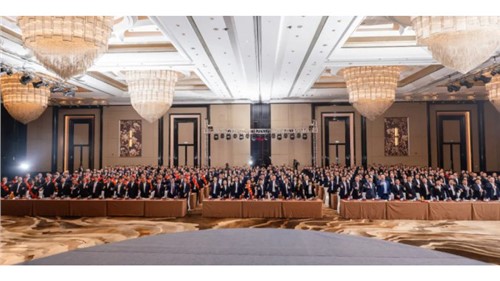 逆风升维 破浪启新｜抖圈.为dU而生股份2024年总结赞美暨2025年带头大会隆沉进行